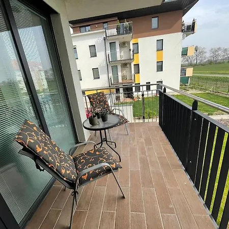 Apartament Trojizbovy Vzdialeny 800 M Od X Bionic Shere S Dvoma Kupelnami